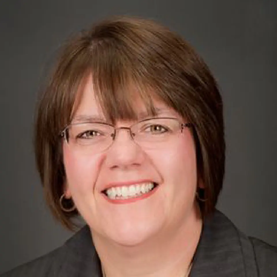 Portrait of Jennifer Powell