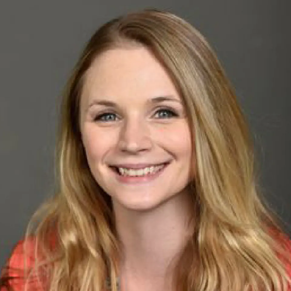 Portrait of Samantha Stefanov